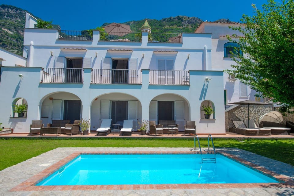 Garden, Swimming pool