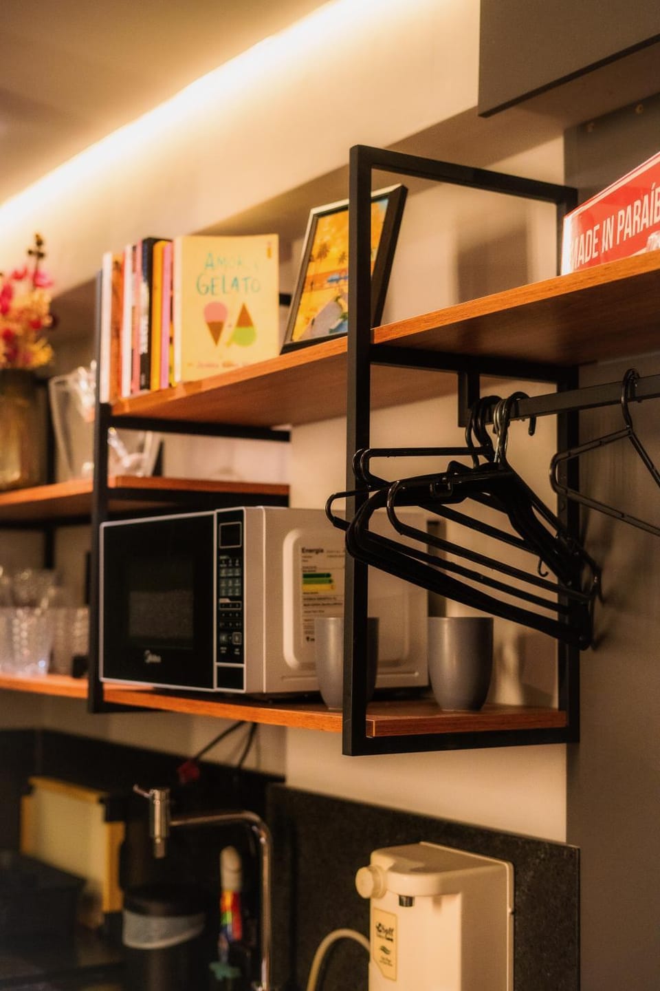 Library, Decorative detail, microwave