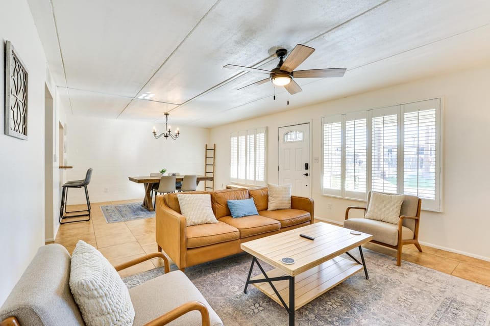 Pool Access! Family Retreat in Old Litchfield Park House in Litchfield Park