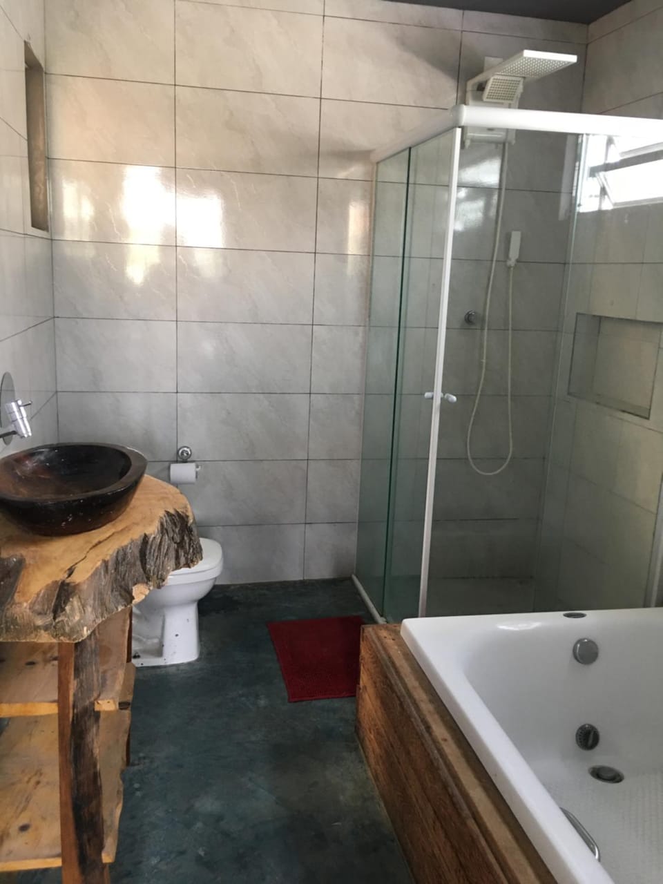 Pé na areia Biocasa com piscina a 1 quadra e meia da Praia House in Imbituba