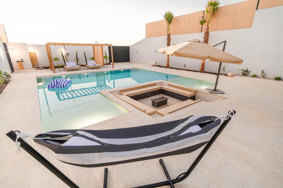 Pool view, Swimming pool