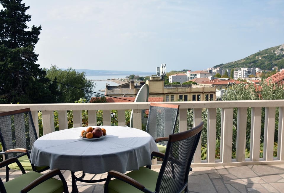 Apartments Villa White House Apartment in Split-Dalmatia County