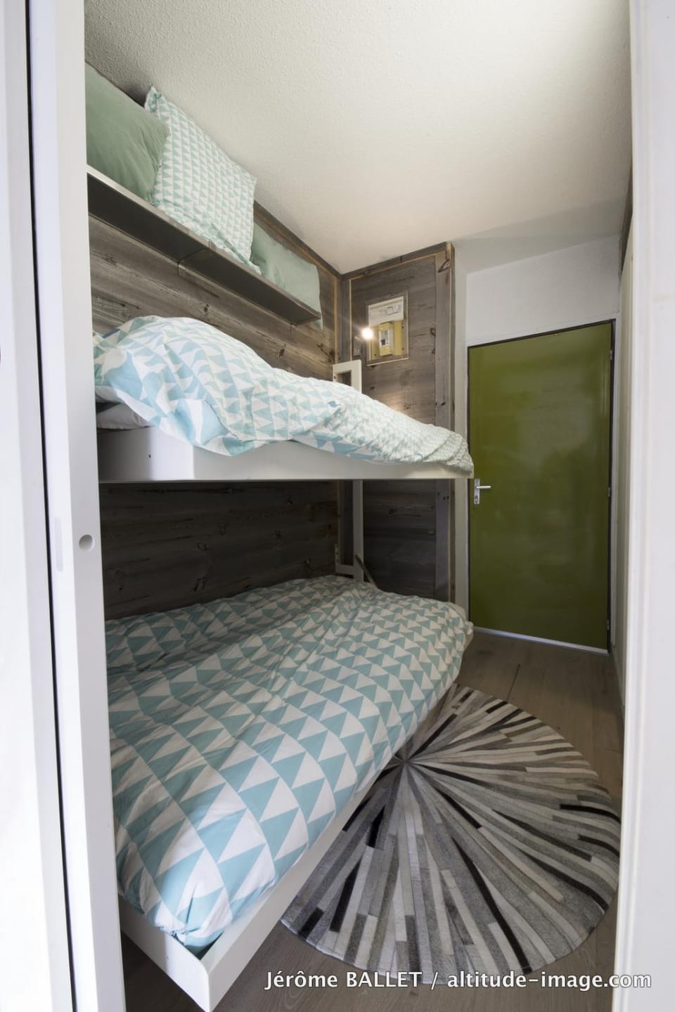 bunk bed