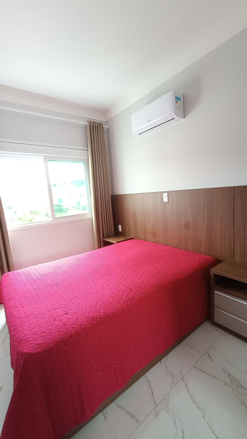Bed, Photo of the whole room, Bedroom, air conditioner