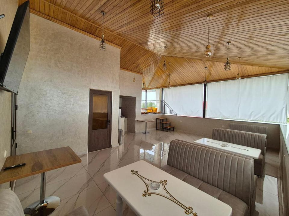 TV and multimedia, Balcony/Terrace, Living room, Seating area