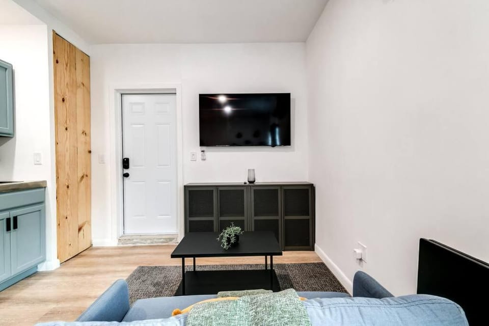 Coral Way Studio in quiet area Fast Internet Shen 1 Apartment in Coconut Grove