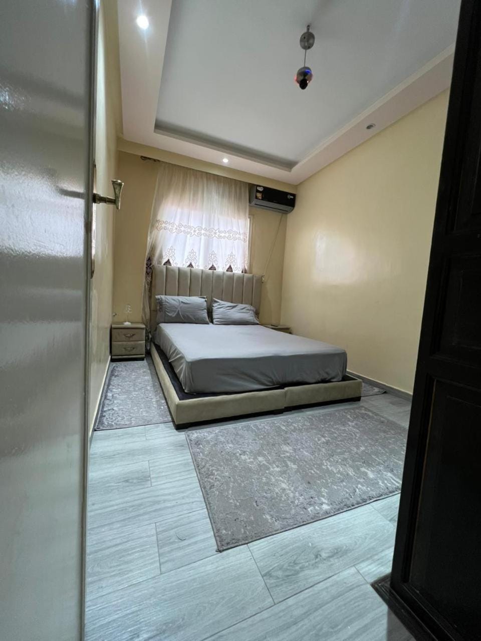 Bed, Photo of the whole room, Bedroom, wardrobe