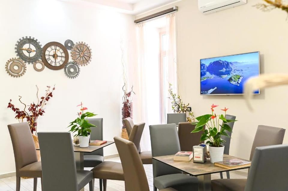 Communal lounge/ TV room, Seating area