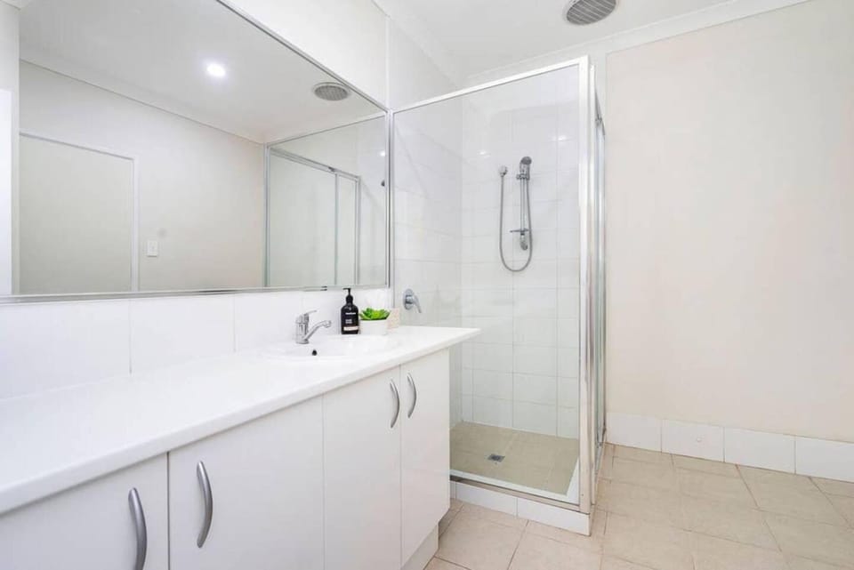 Modern Midland Retreat 2BR 1 BTH Apartment in Perth