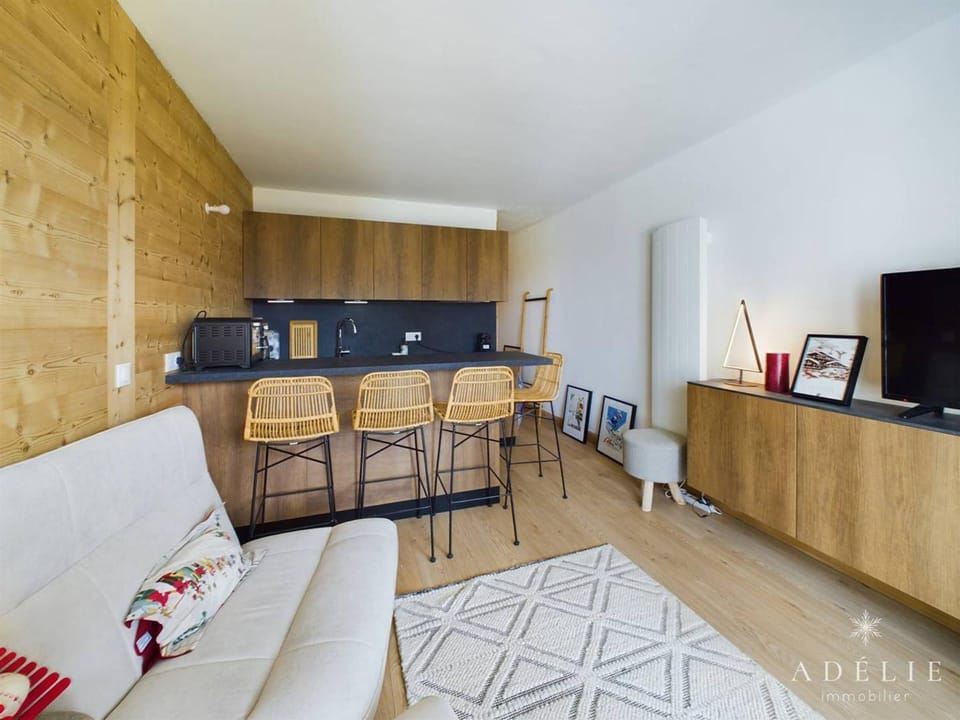Studio Montagne Refait à Neuf, Terrasse Sud, Proche Remontées et Commerces - FR-1-398-660 Apartment in Montvalezan
