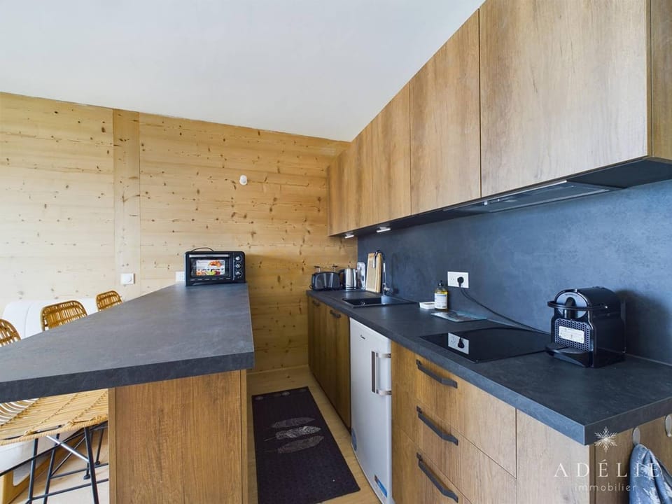 Studio Montagne Refait à Neuf, Terrasse Sud, Proche Remontées et Commerces - FR-1-398-660 Apartment in Montvalezan