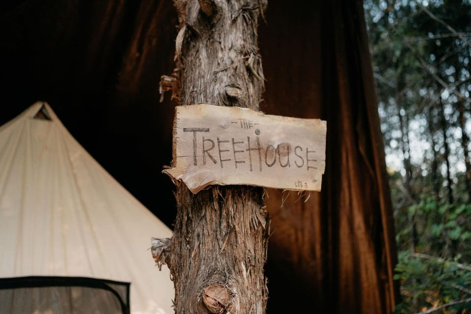Treehouse Cozy Glamping Site Luxury tent in Ozark Mountains