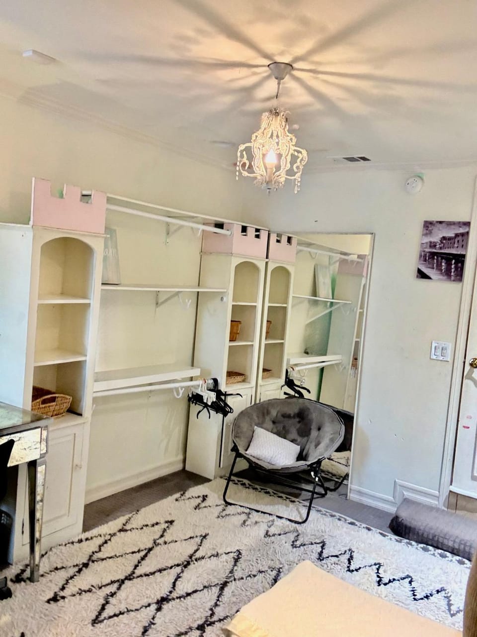 Private Room View Gated 2Acre Estate - Female Share Indoor - Men Share Outdoor - SD Vacation rental in Sherman Oaks