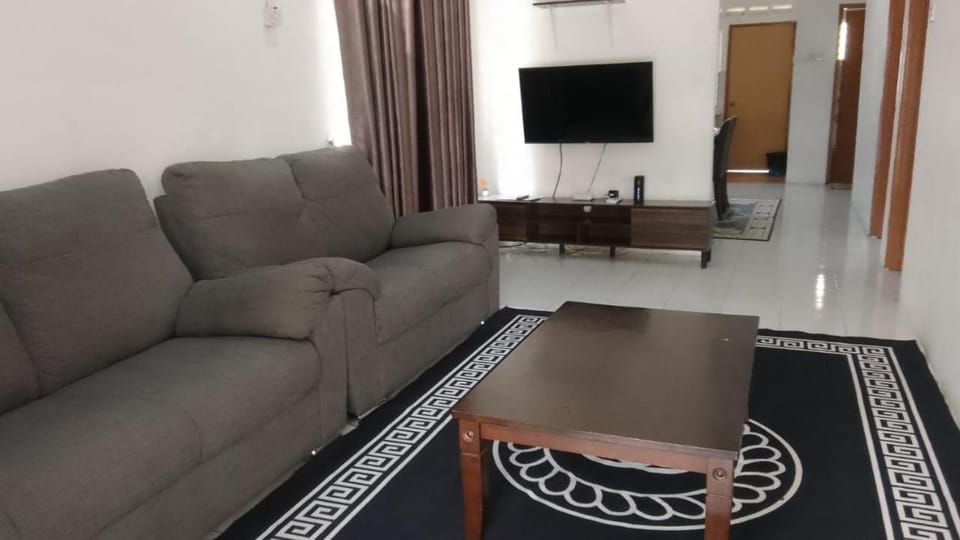 Anjung KLIA House 01 With Neflix House in Selangor, Malaysia