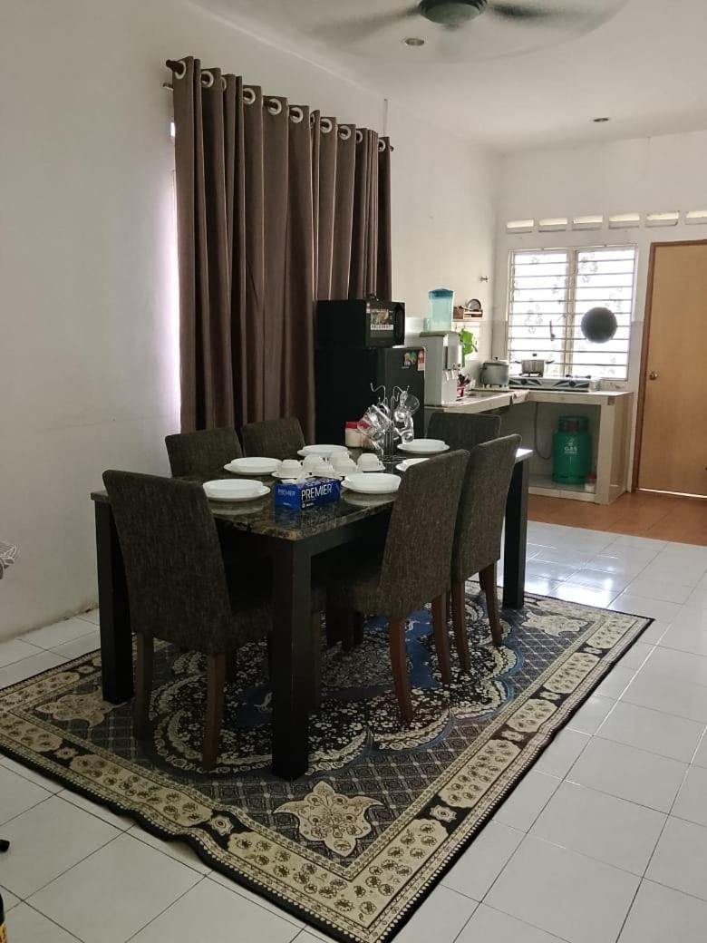 Anjung KLIA House 01 With Neflix House in Selangor, Malaysia