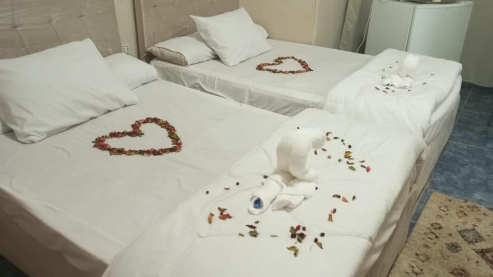 Golden pyramids view Bed and Breakfast in Egypt