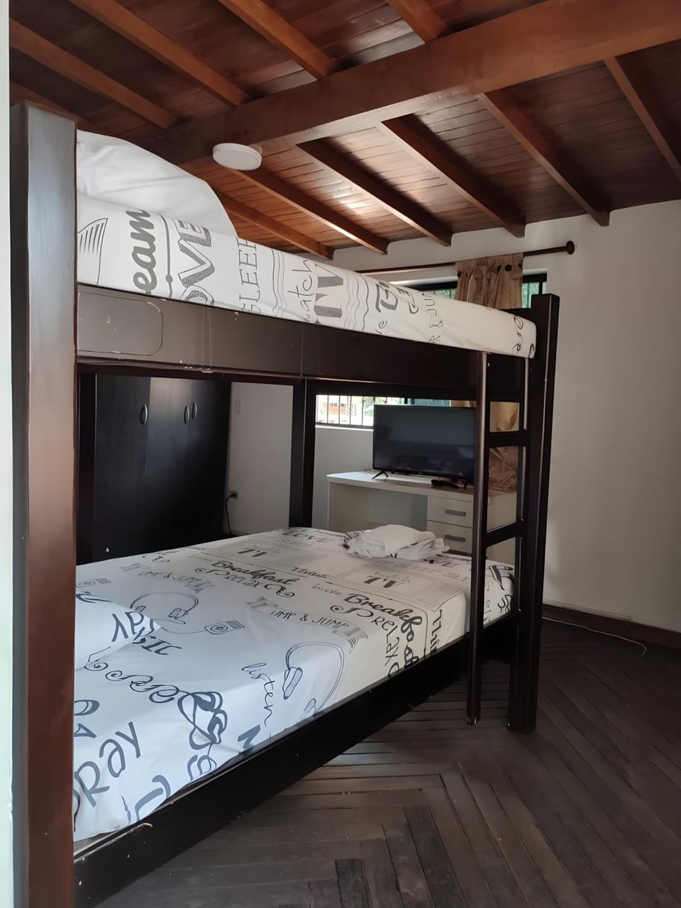 bunk bed