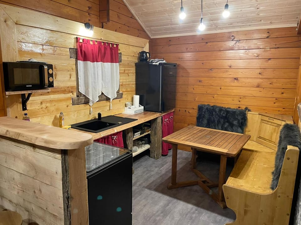 Le petit chalet du mouralet Chalet in Jura