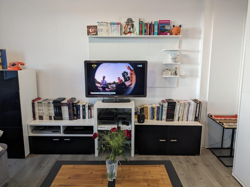 Library, TV and multimedia