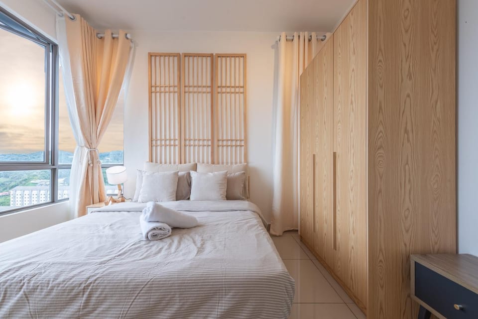 Bed, Bedroom, towels, wardrobe