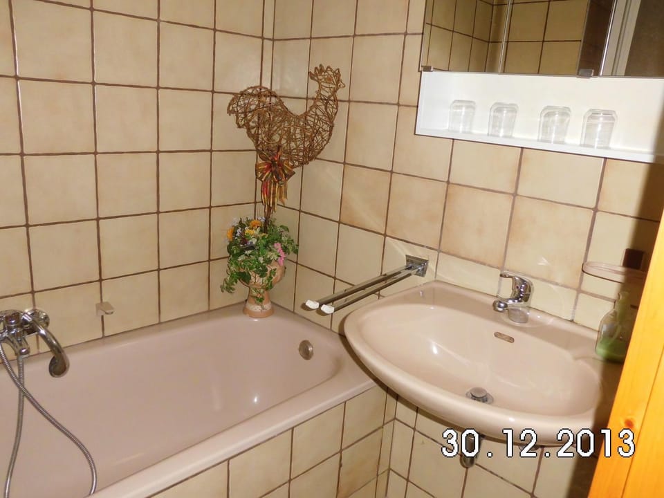 Bathroom, Bath