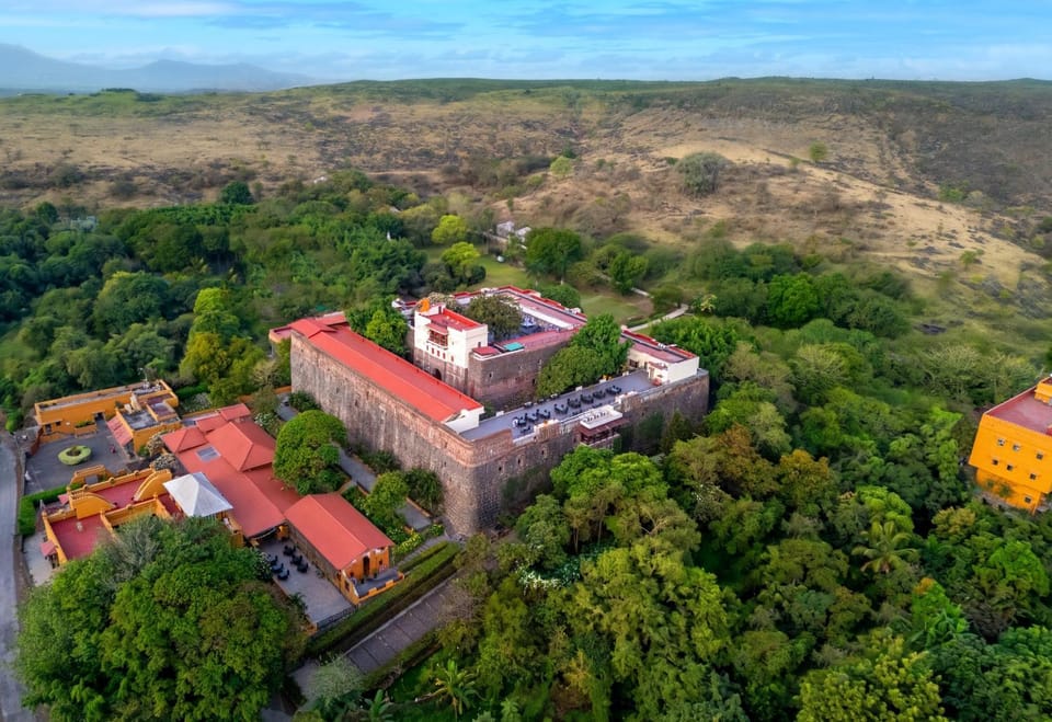 Property building, Nearby landmark, Spring, Day, Natural landscape, Bird's eye view, Landmark view, Mountain view
