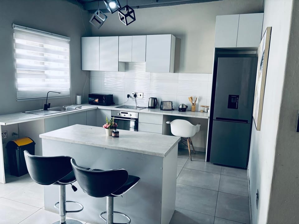 Tranquil Escapes Bramley Apartment in Sandton