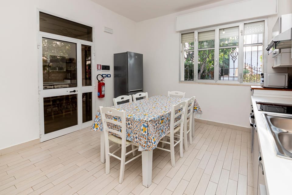 Villa Bali con piscina e giardino privato By Cala Salento Villa in Torre Lapillo