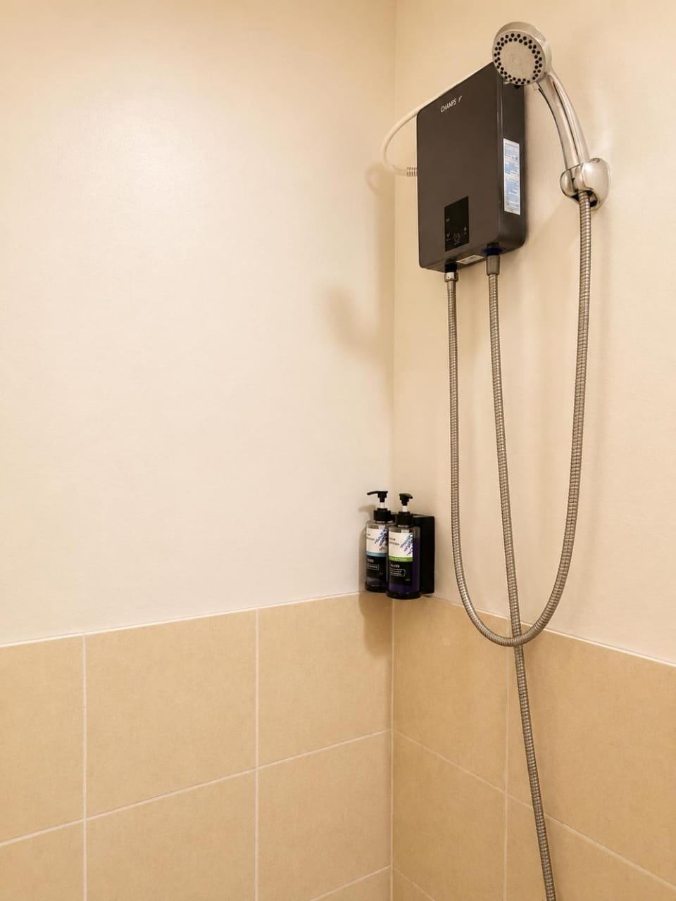 Aesthetic 1BR Condo Unit in QC Apartment hotel in Quezon City