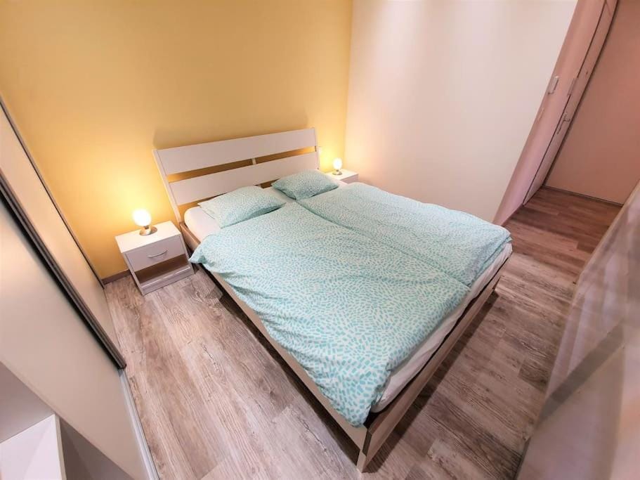 Comfy & stylish flat in the city centre + parking Apartment in Bratislava