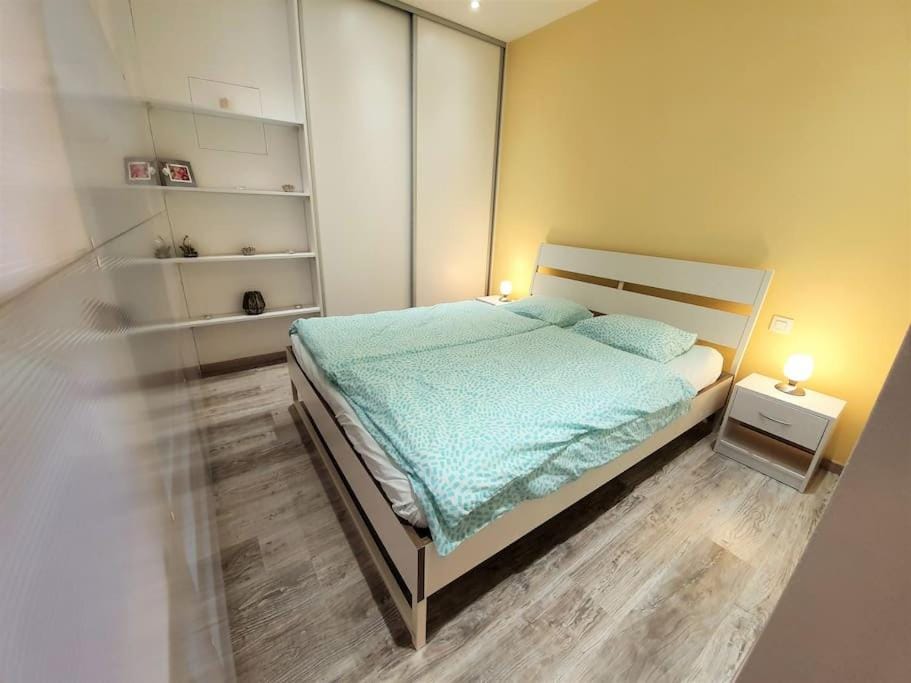 Comfy & stylish flat in the city centre + parking Apartment in Bratislava