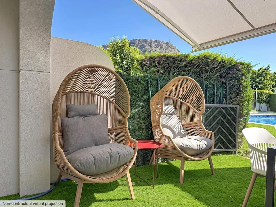 Property building, Garden, Balcony/Terrace