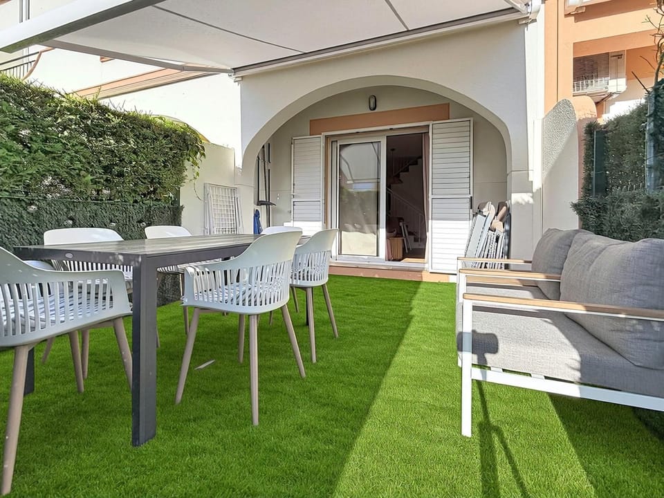 Garden, Balcony/Terrace