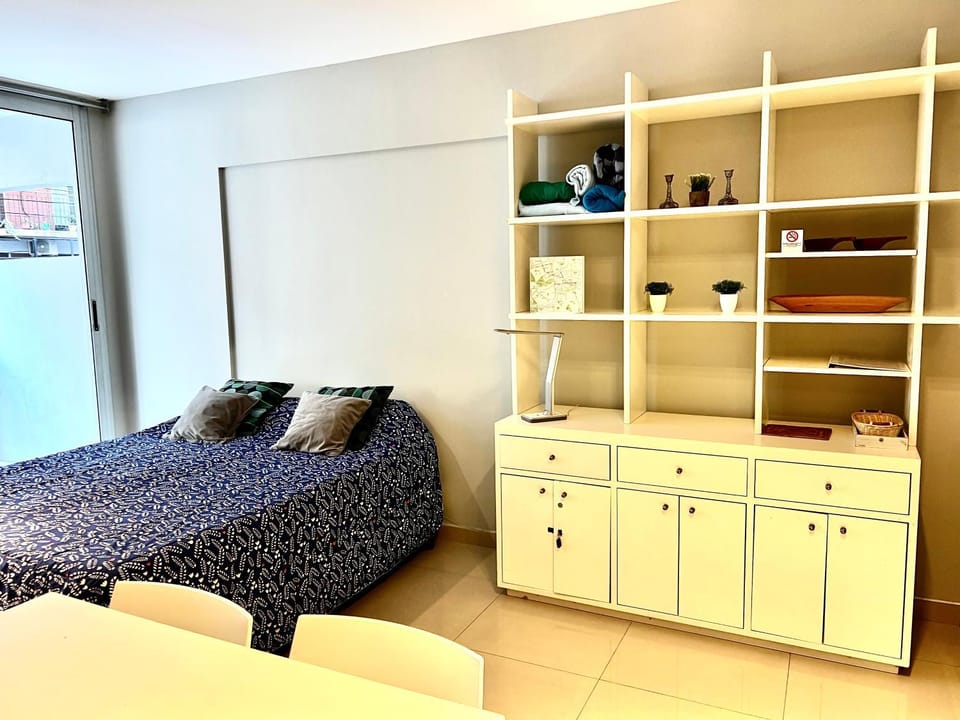 Photo of the whole room, Bedroom