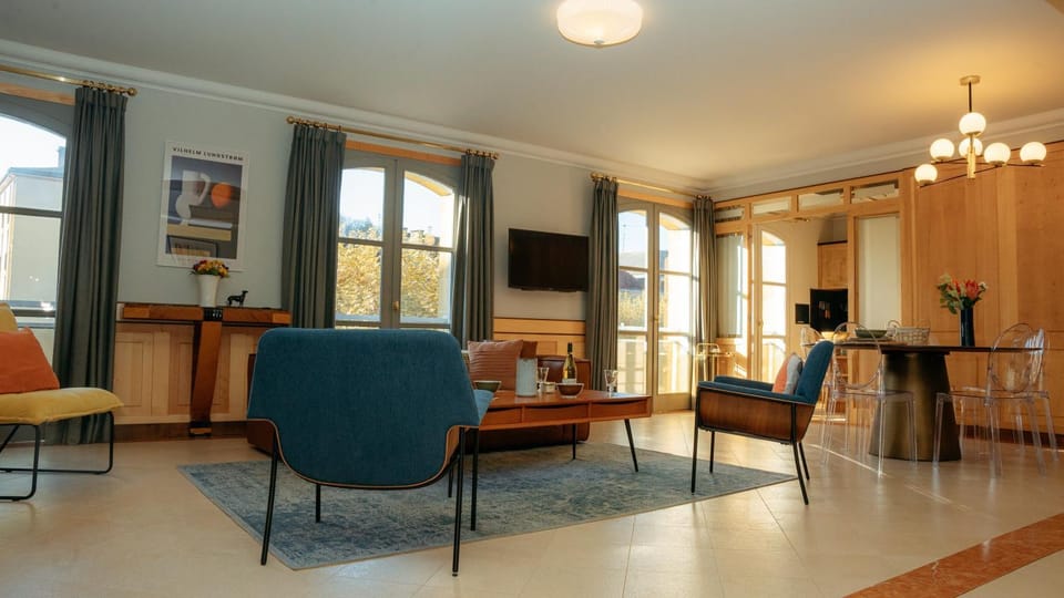 Communal lounge/ TV room, Seating area