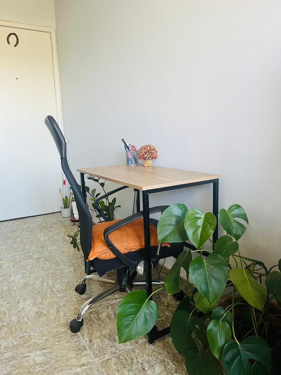 Quarto com ar condicionado em apt compartilhado e estacionamento grátis Apartment in Niterói