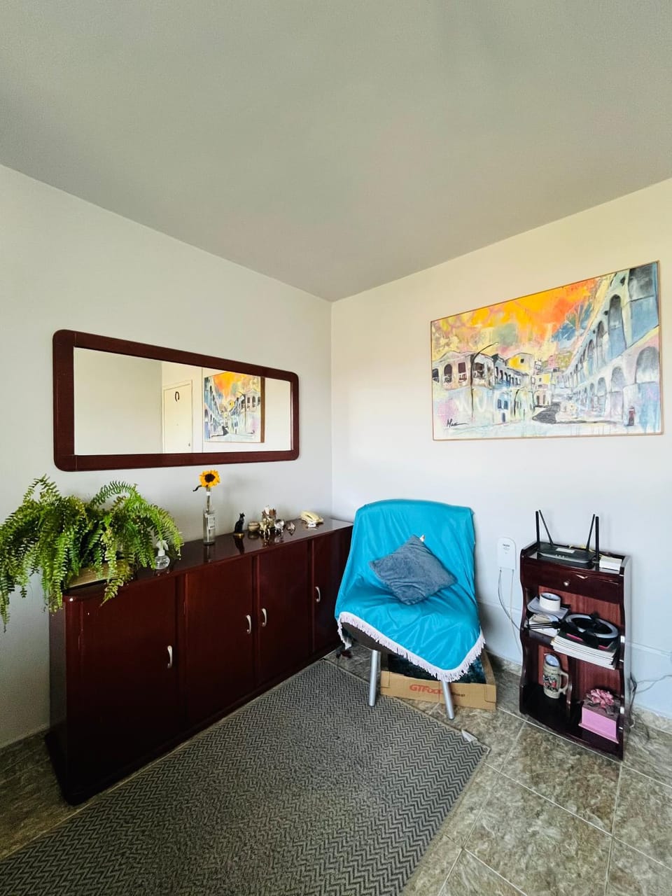 Quarto com ar condicionado em apt compartilhado e estacionamento grátis Apartment in Niterói