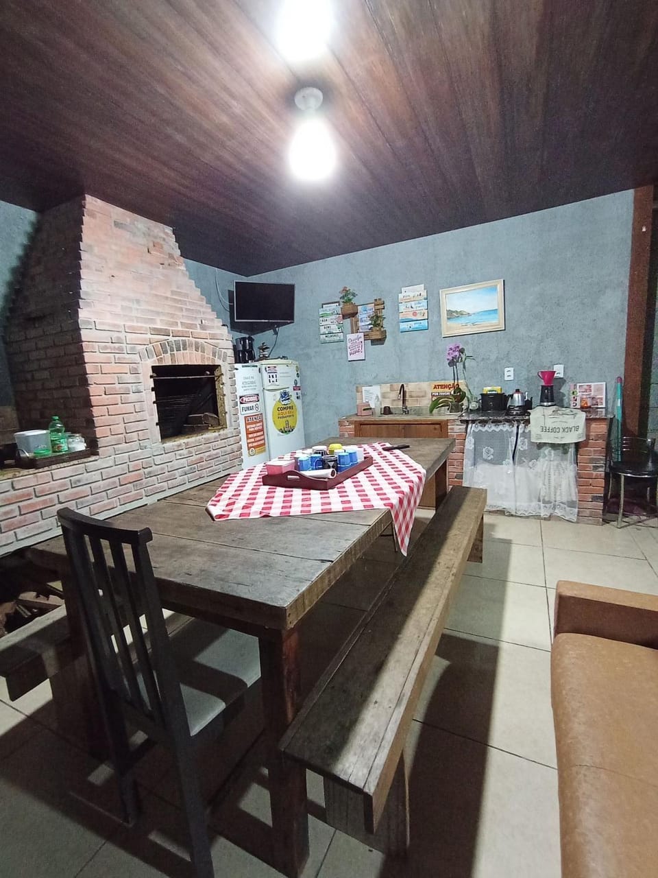 Cabana 1 a 10 minutos do Parque Beto Carrero (trazer cobertor r toalhas) House in Penha