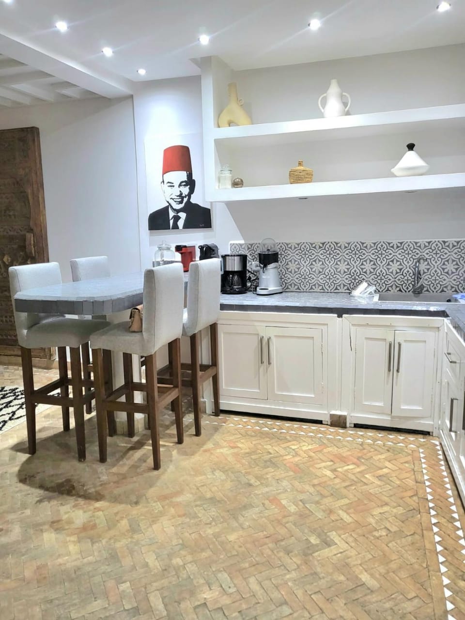 Kitchen or kitchenette