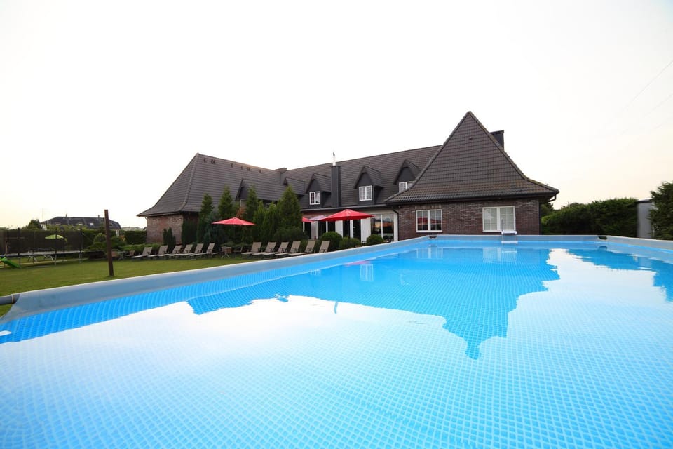 Property building, Swimming pool, Swimming pool, Sunrise