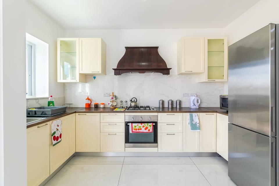 New Spacious Apartment 3 Bdr 2 Bth Bugibba S Apartment in Saint Paul's Bay
