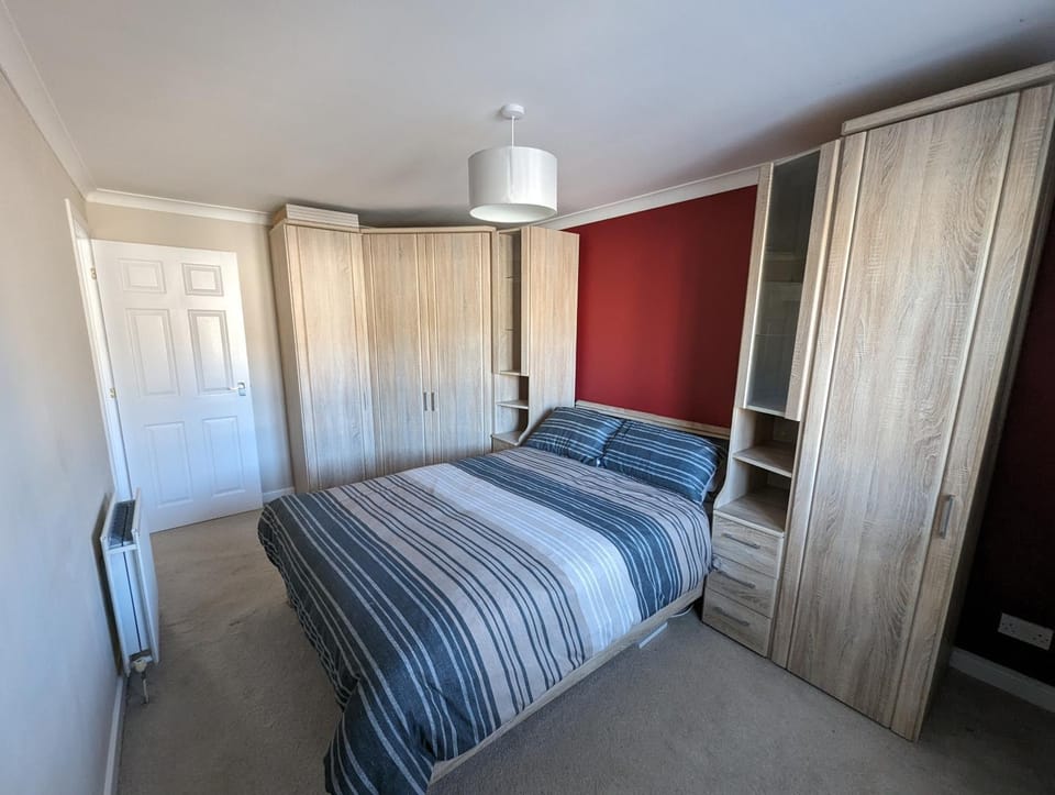 Bed, Bedroom, wardrobe
