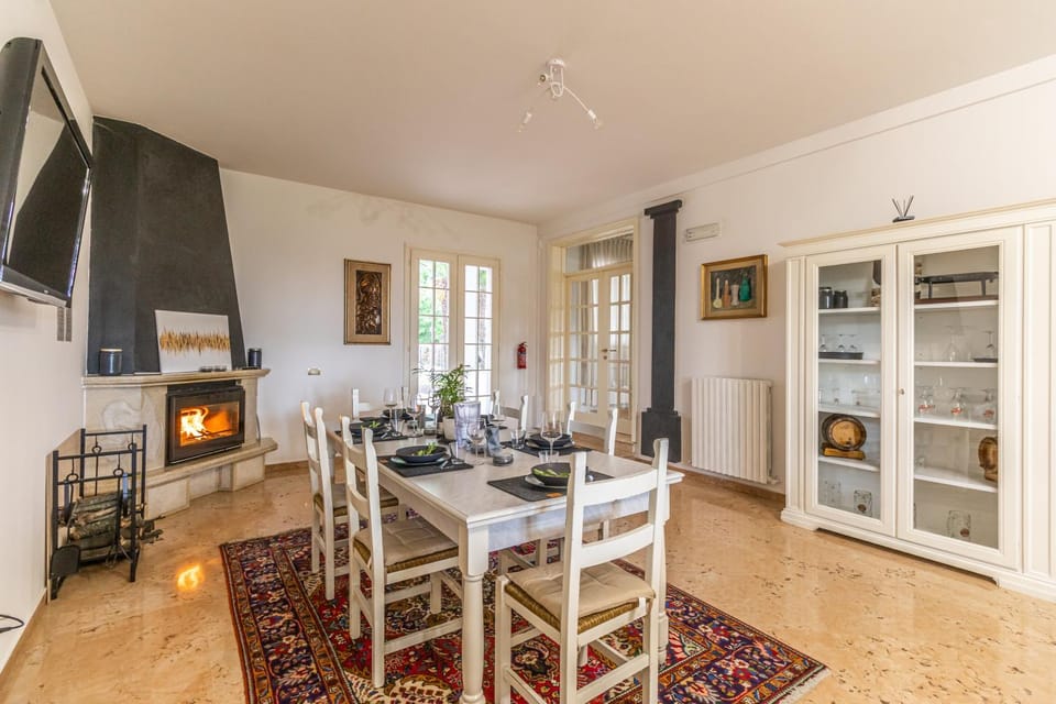 Dining area, Garden view