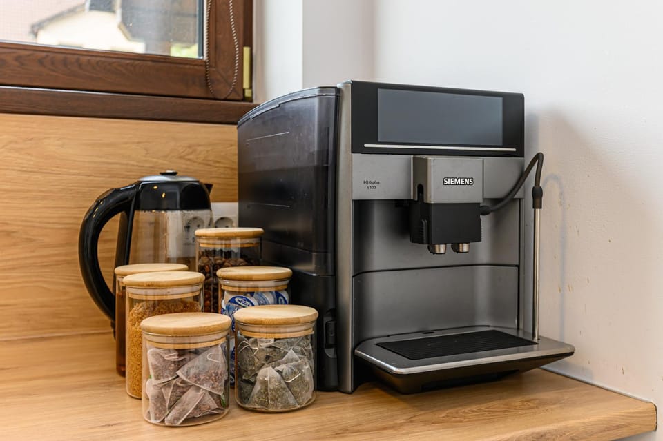Coffee/tea facilities, kitchen
