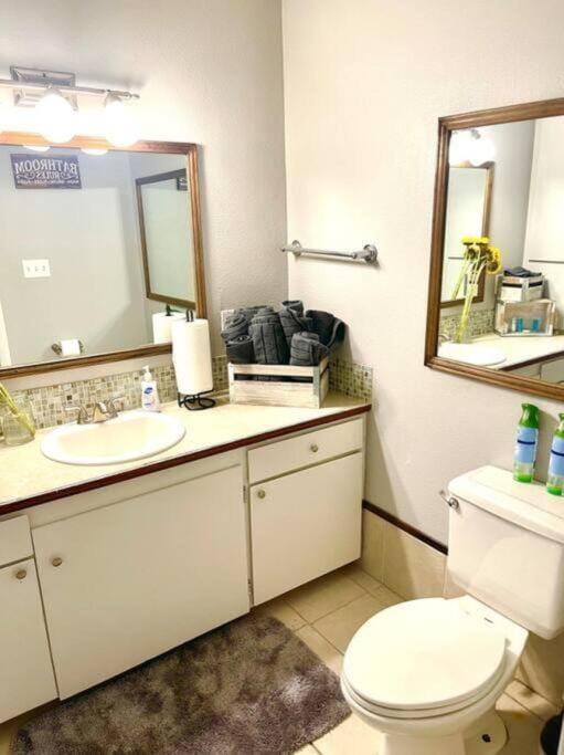 Toilet, Bathroom