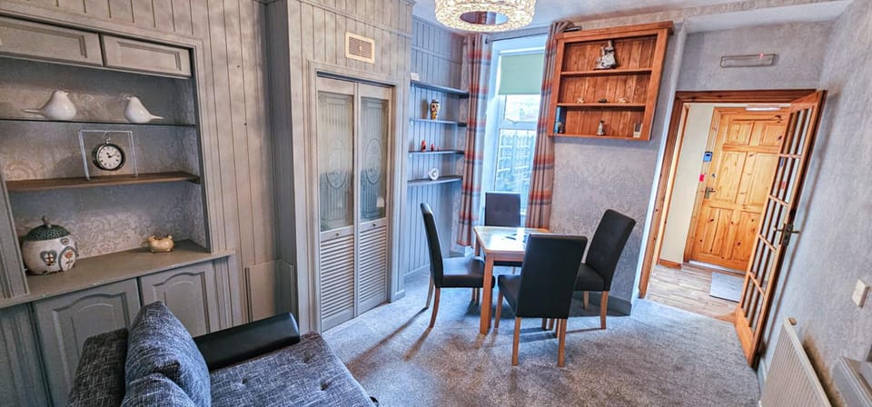 Communal lounge/ TV room, Living room