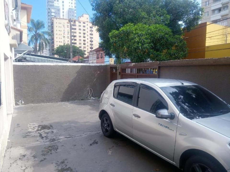 Casa Studio Home Oficce - Garagem - Wc Priv - Qto Family - Não Fumantes - 200 mts da Praia Vacation rental in Santos