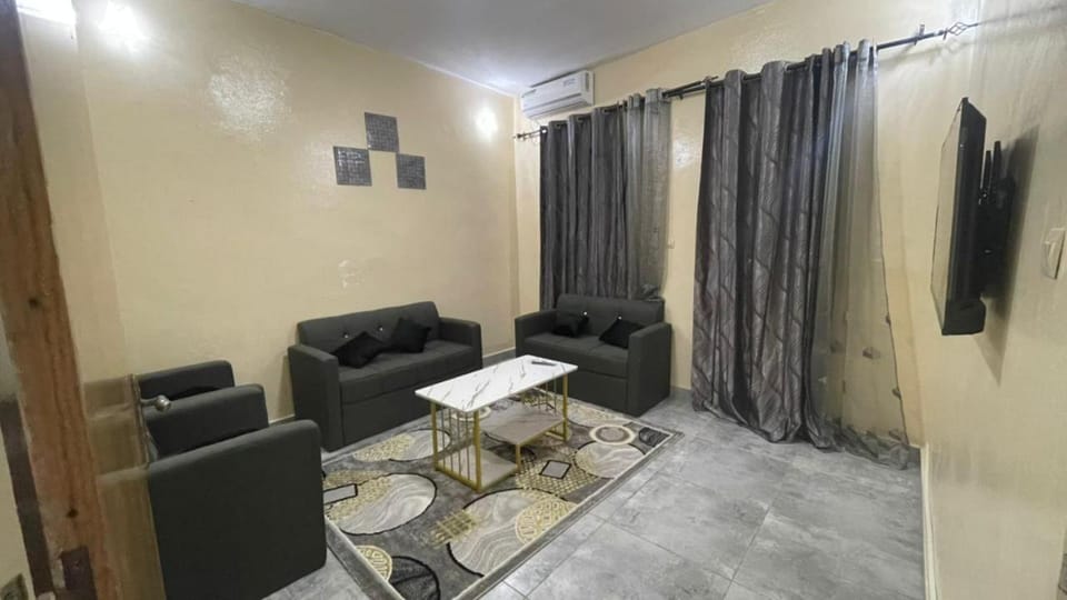 Appartement entier F3 climatisé agréable, spacieux et confortable à Guediawaye Gadaye Apartment in Dakar Region, Senegal