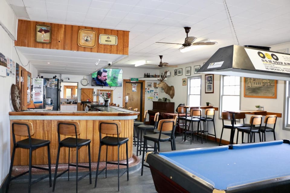 Lounge or bar