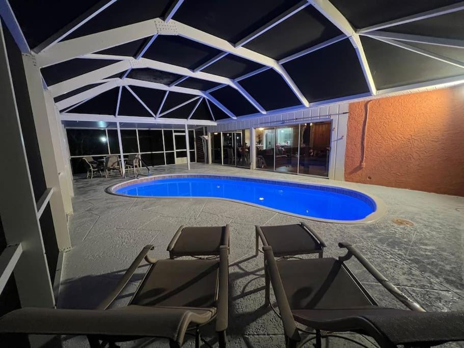 Paradise Naples Pool House House in East Naples